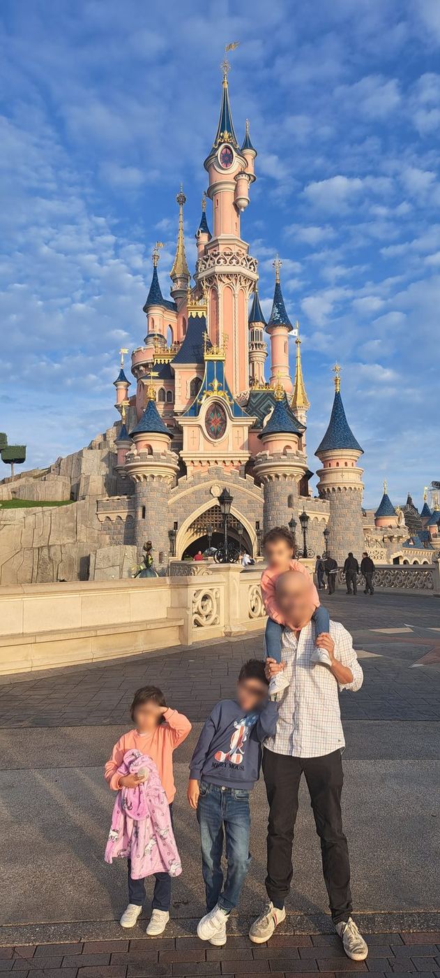 el castillo en Disneyland Paris®, 2023